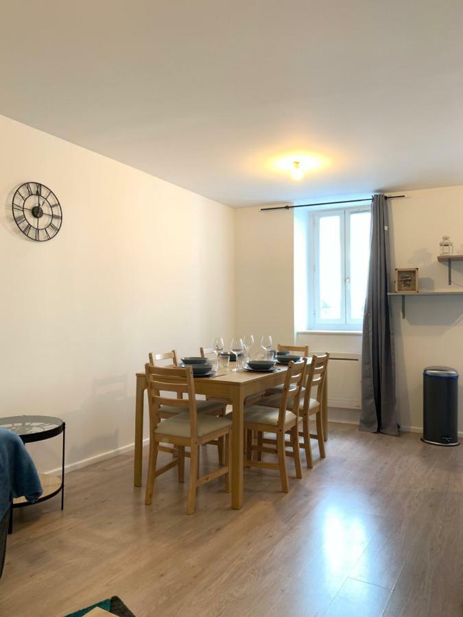 Appartement situé dans l'hyper-centre d'Auray Exterior foto